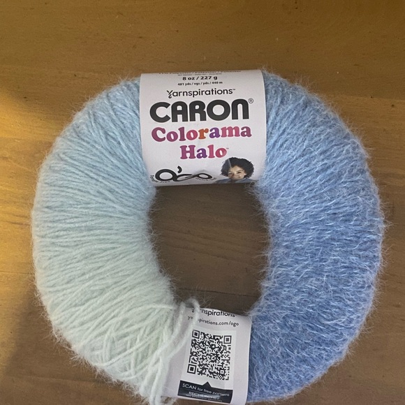 New Yarn 22 skeins - varying weights & fiber - Picture 4 of 10